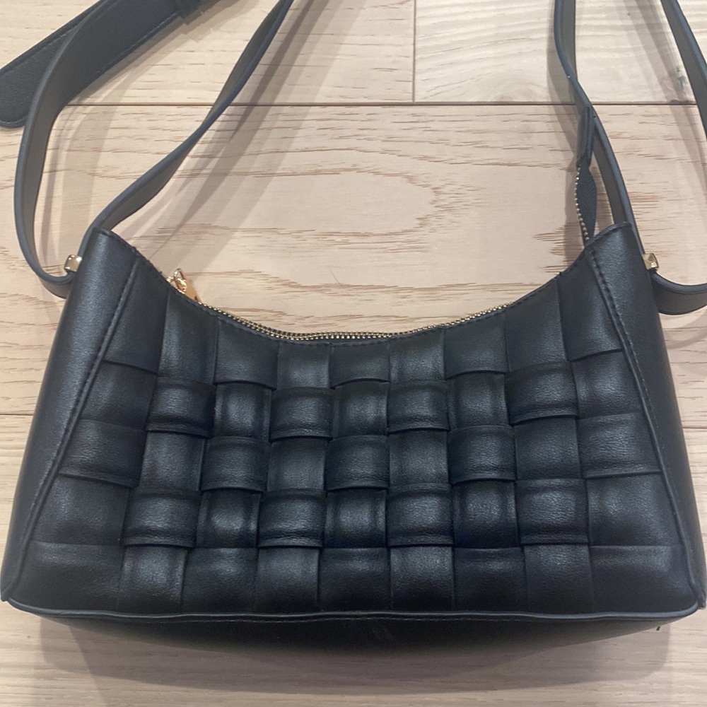 Quilted Faux Leather Shoulder Bag - Picture 3 of 6